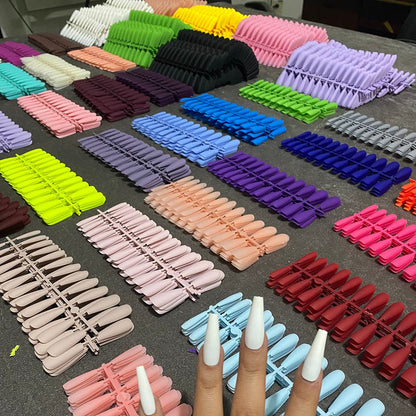 ChicNails – Matte Press-On Nail Set, 24 Pieces