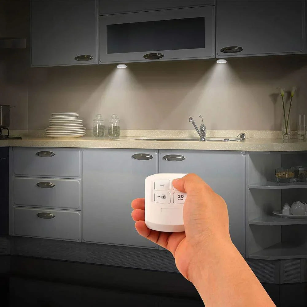 SmartGlow – Energy-Efficient LED Lamp with Standby Mode