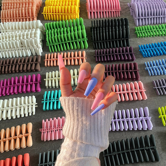 ChicNails – Matte Press-On Nail Set, 24 Pieces