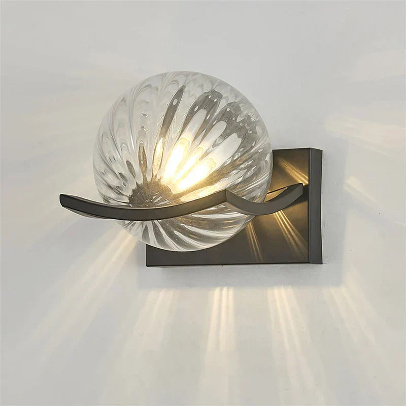 Illuminate Wall Light - Modern LED Wall Lamp for Elegant Spaces