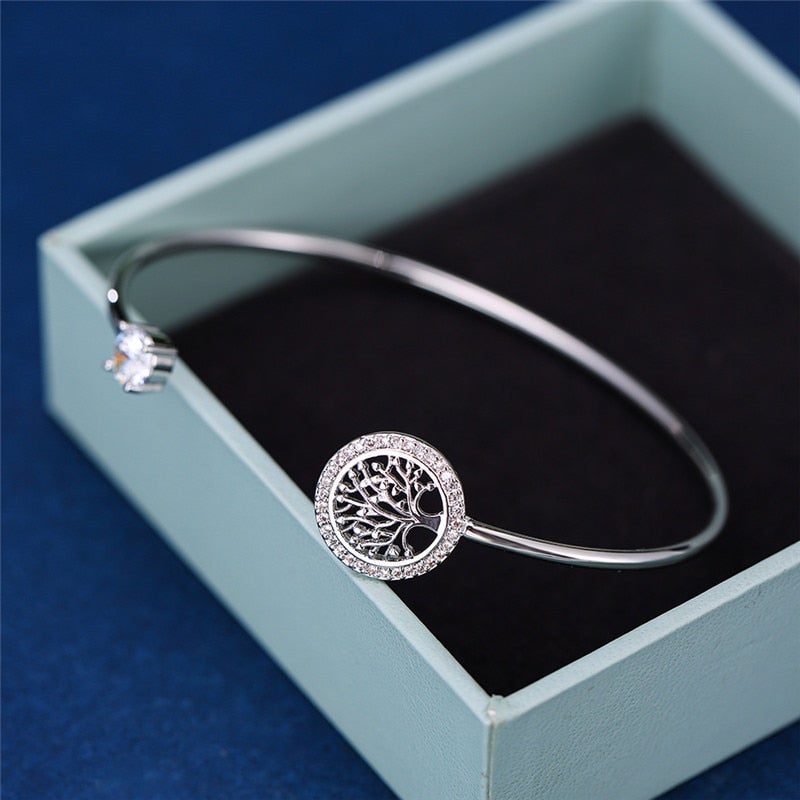 Elegant Adjustable Tree of Life Bracelet - Gaia