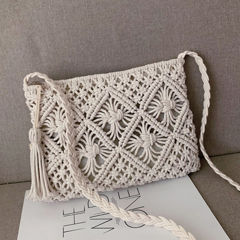 GwenBag – Elegant Woven Shoulder Bag for Summer