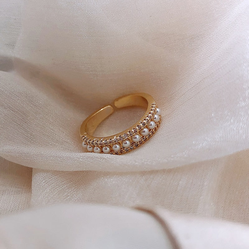 Elegant Golden Ring with Pearl - Martina