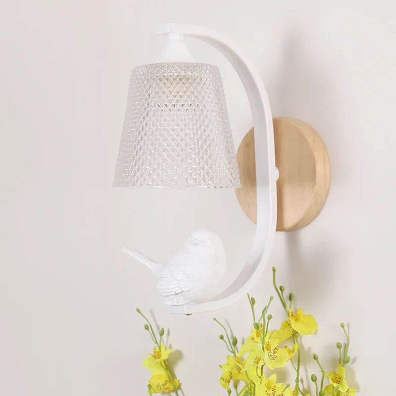 NordicBird Light – Trendy Bird Wall Lamp for Bedroom