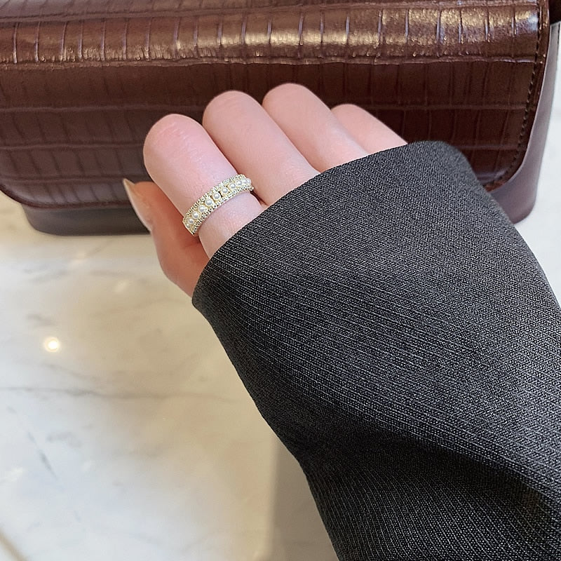 Elegant Golden Ring with Pearl - Martina