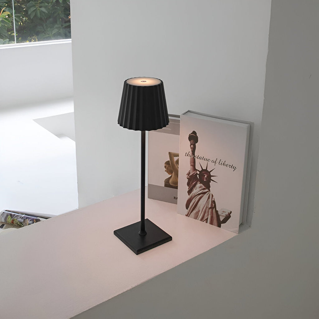 LichtElegant - Stylish Wireless Lamp for Your Home