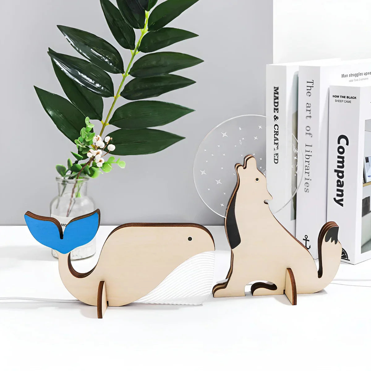 WildGlow – Wooden Table Lamp with Animal Motif