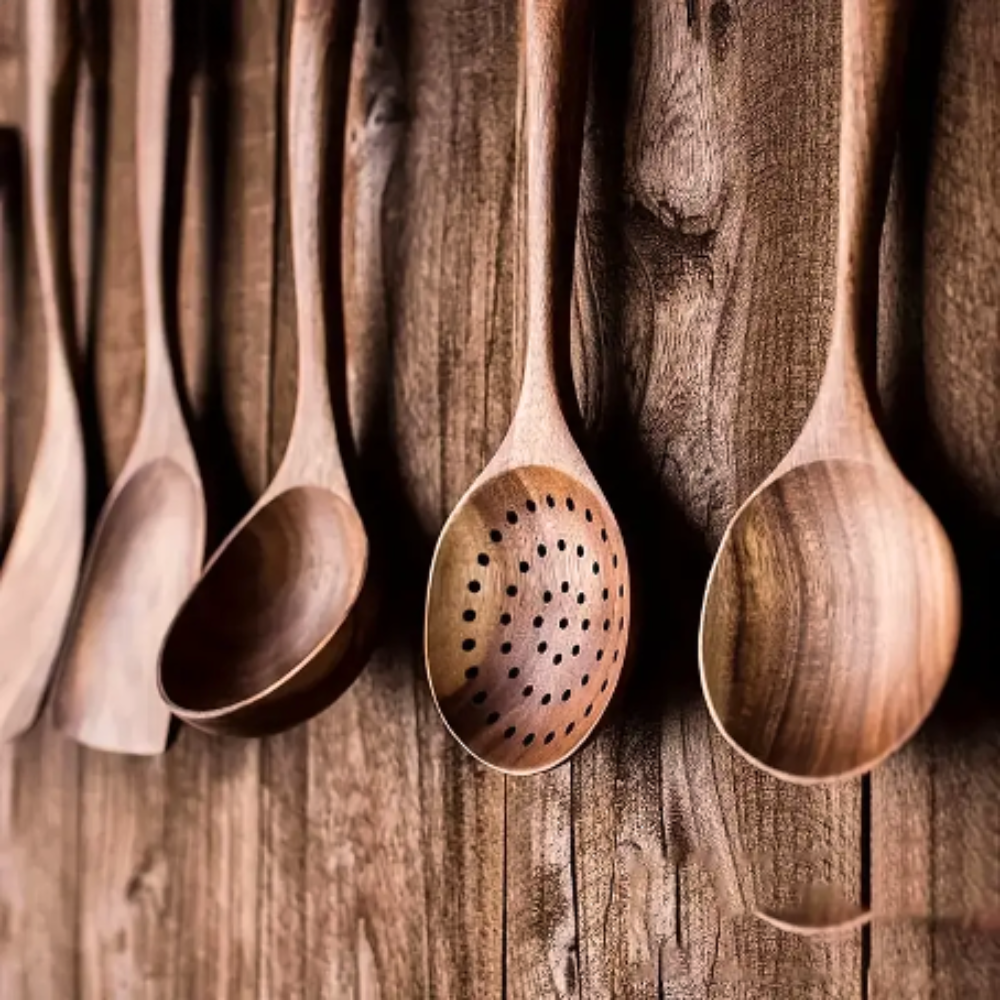 Luxury Wooden Kitchen Utensil Set - For an Elegant Cooking Experience