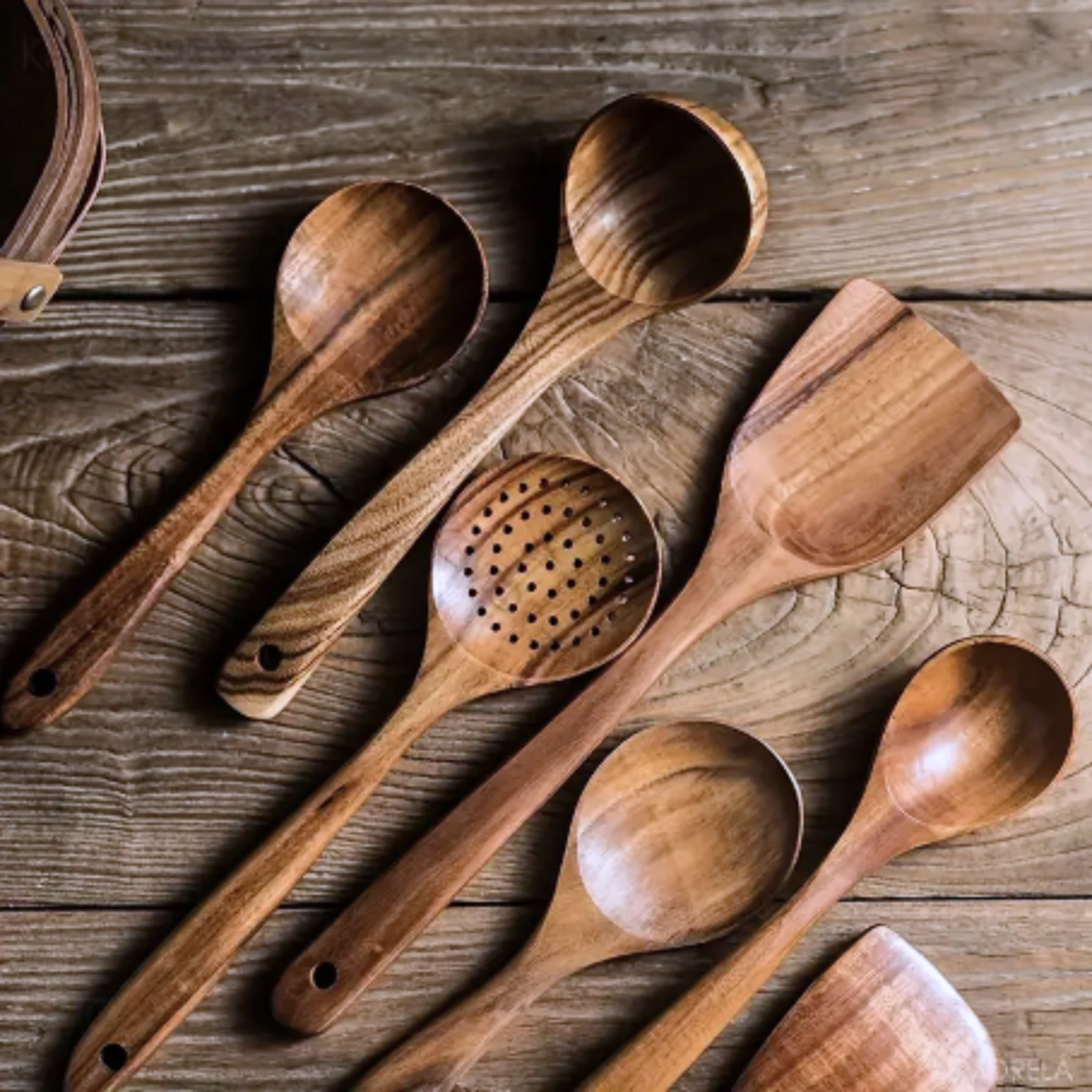 Luxury Wooden Kitchen Utensil Set - For an Elegant Cooking Experience