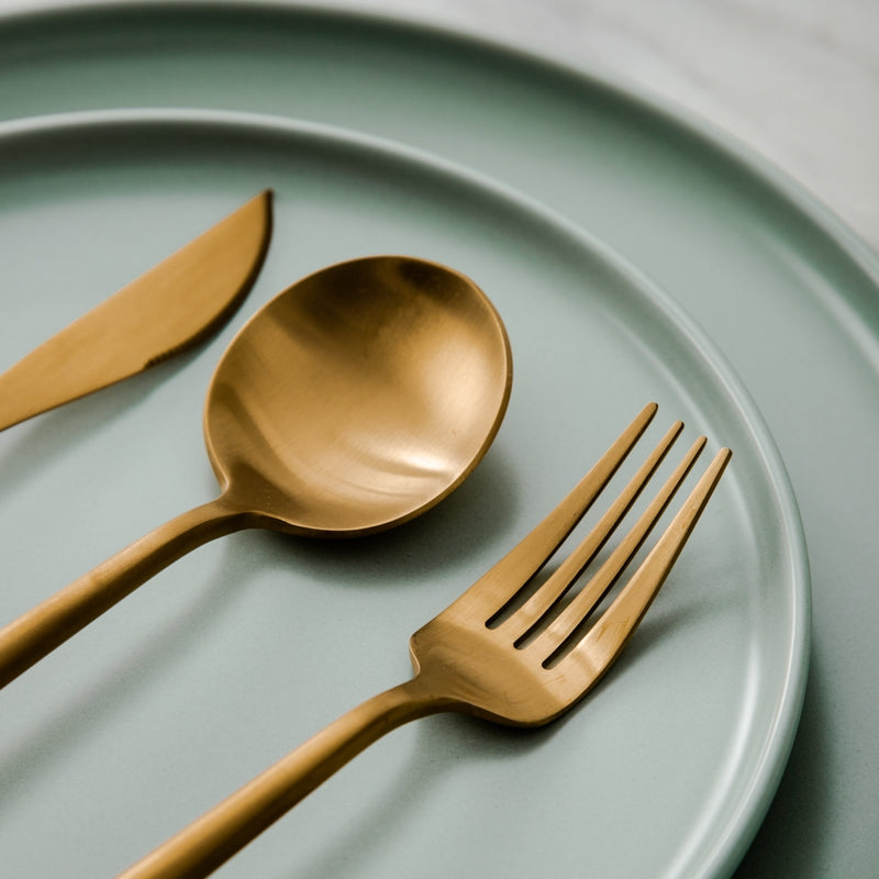 Minimalist Luxury Cutlery Set – 20-Piece, Titanium & Stainless Steel