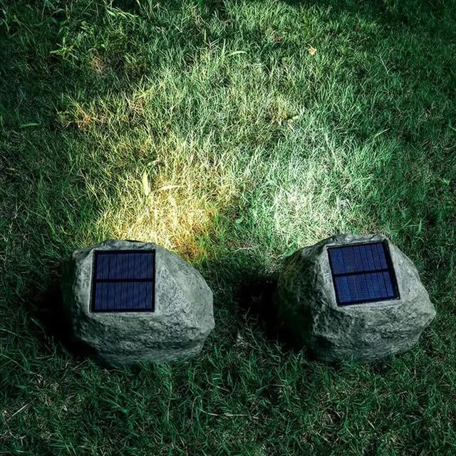 RockyGlow - Sustainable Solar Garden Lamp