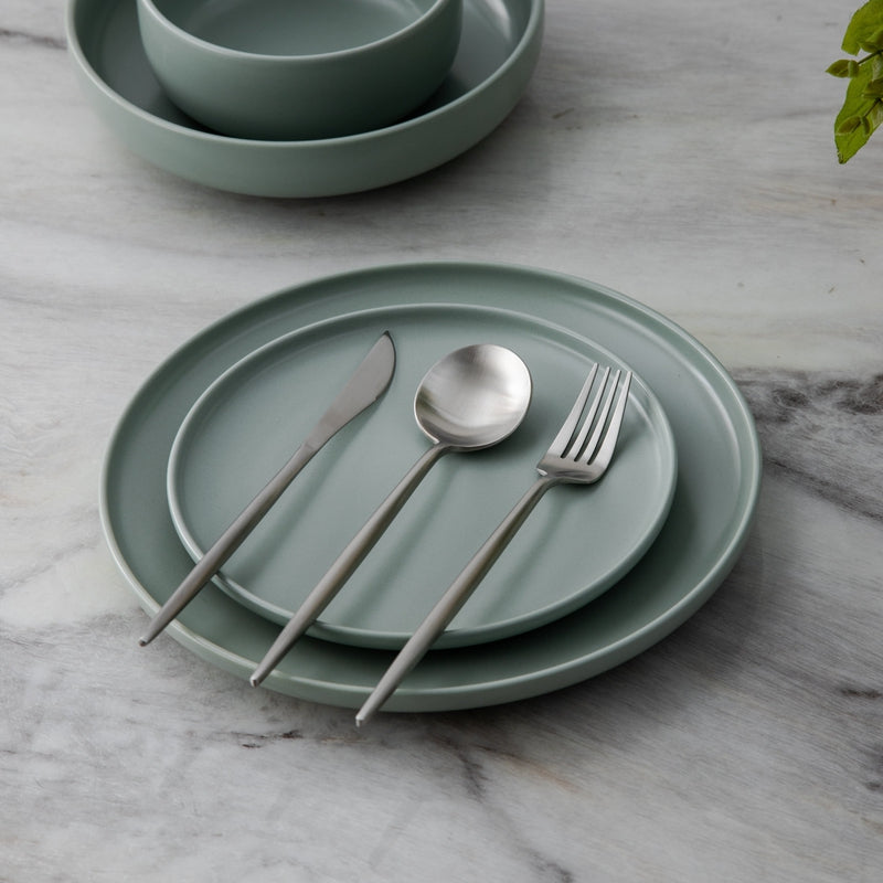 Minimalist Luxury Cutlery Set – 20-Piece, Titanium & Stainless Steel