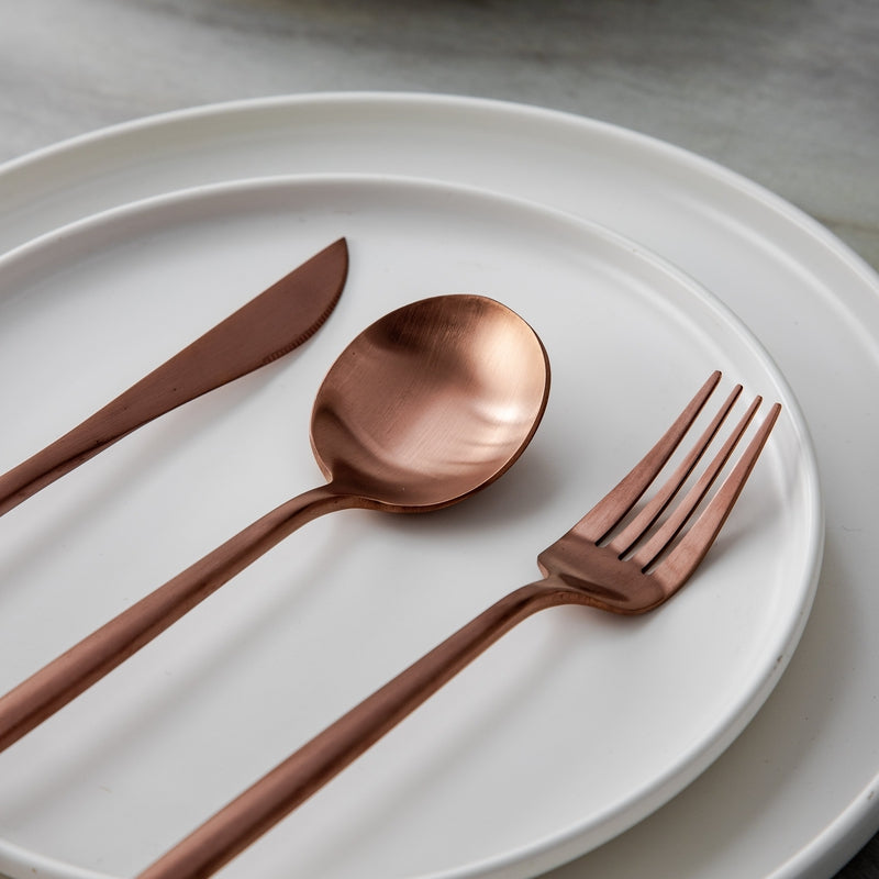 Modern Luxury Stainless Steel Cutlery Set in Stylish Colors