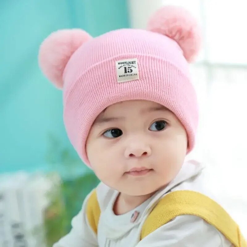 CozySnow – Trendy Kids' Beanie with Pom-Pom