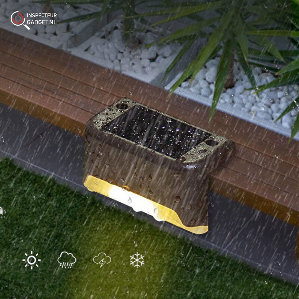 Wireless LED Solar Wall Lights Deluxe - Create the perfect ambiance in your garden!