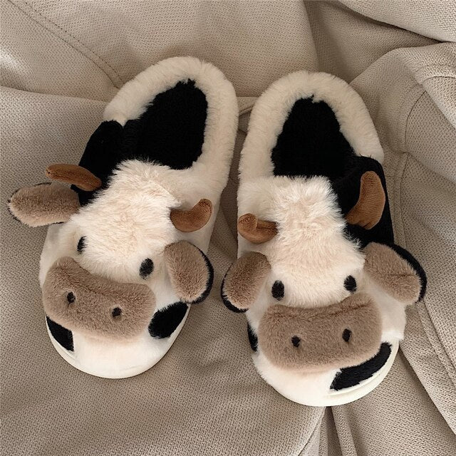 CozyCows - Luxury Heated Slippers with Non-slip Sole