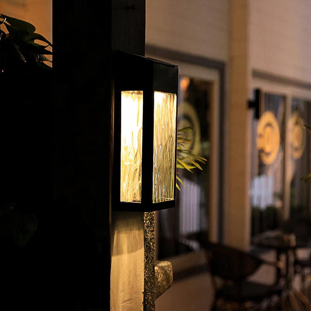 Lumaris Light – Stylish Solar Outdoor Light for Garden & Driveway
