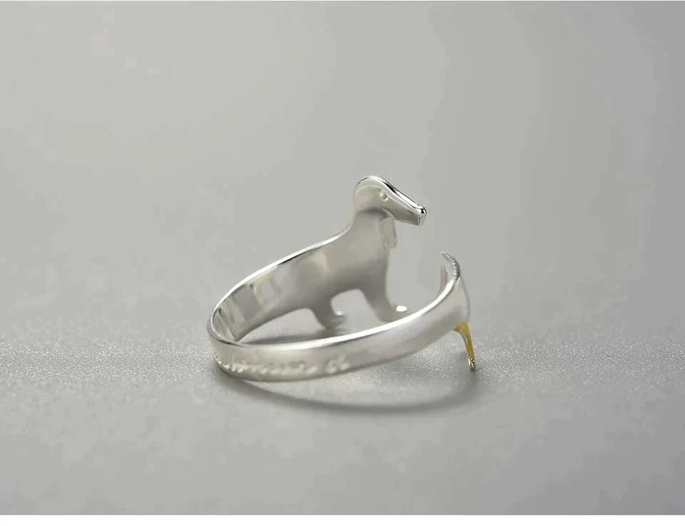 Cute Dachshund Ring - Perfect for Animal Lovers!