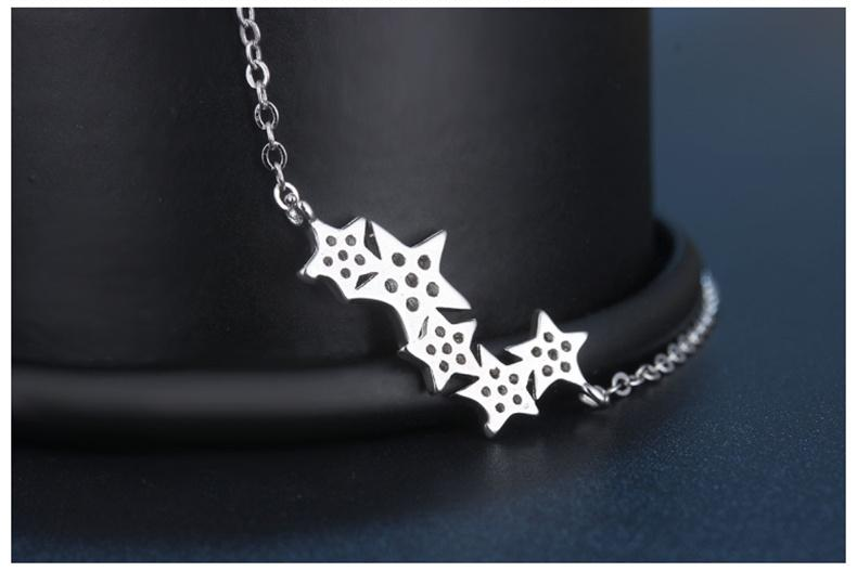 StarGleam Necklace - Stylish Silver Star Necklace