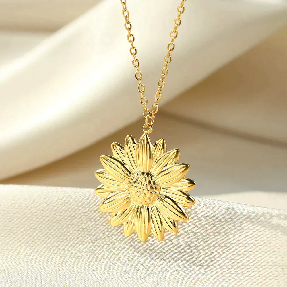SunBlossom Necklace - Elegant Sunflower Medallion