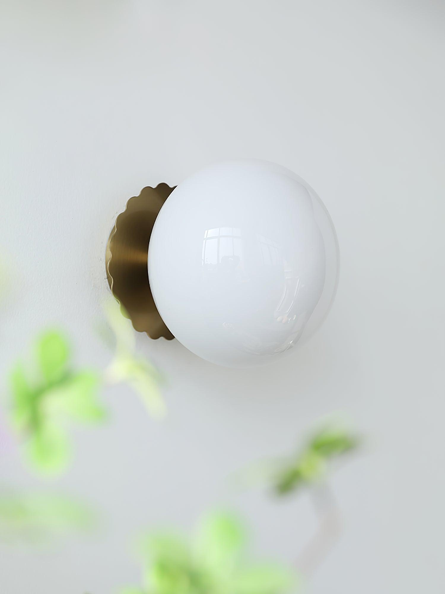 ChicGlow - Elegant Pink Glass Lamp for Stylish Interiors