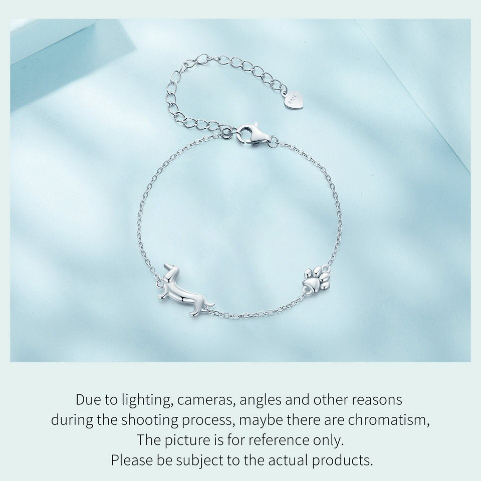 Charming bracelet with cute dachshund charm