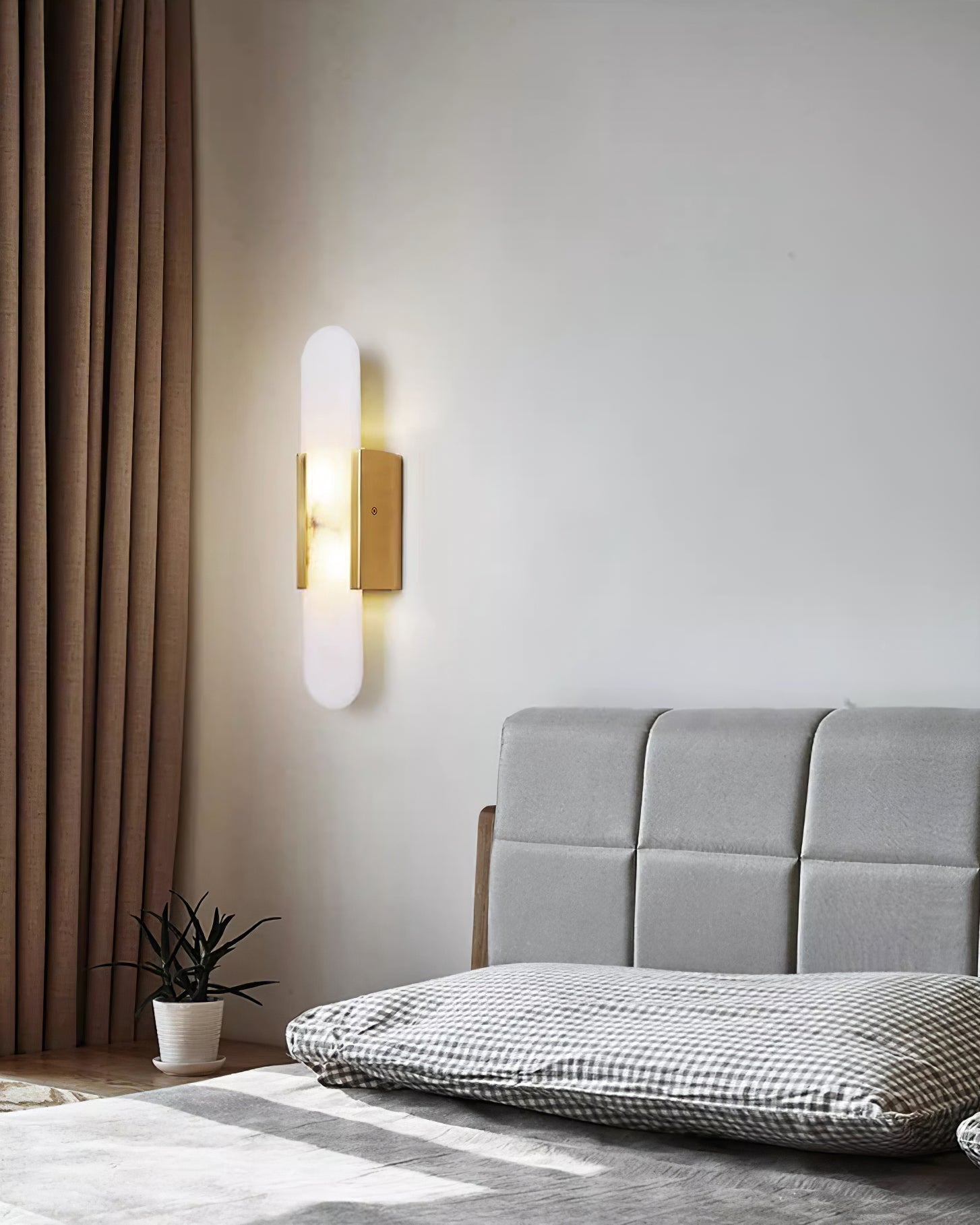 Elegant Blend - Handmade Alabaster Wall Lamp