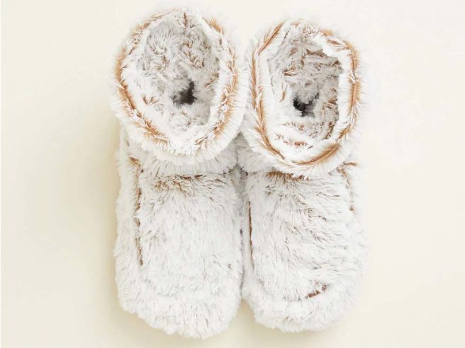 CozySteps – Luxury Slippers for Winter Comfort