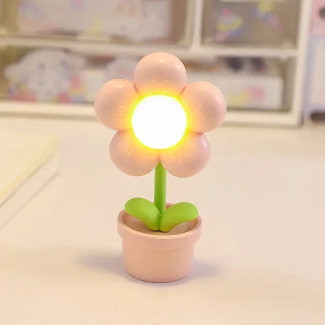 BloomLite – Atmospheric Flower-Shaped Table Lamp with Soft LED Light
