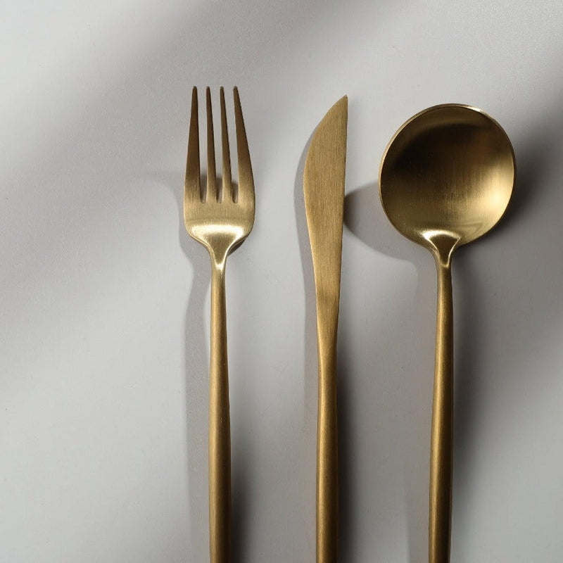Modern Luxury Stainless Steel Cutlery Set in Stylish Colors