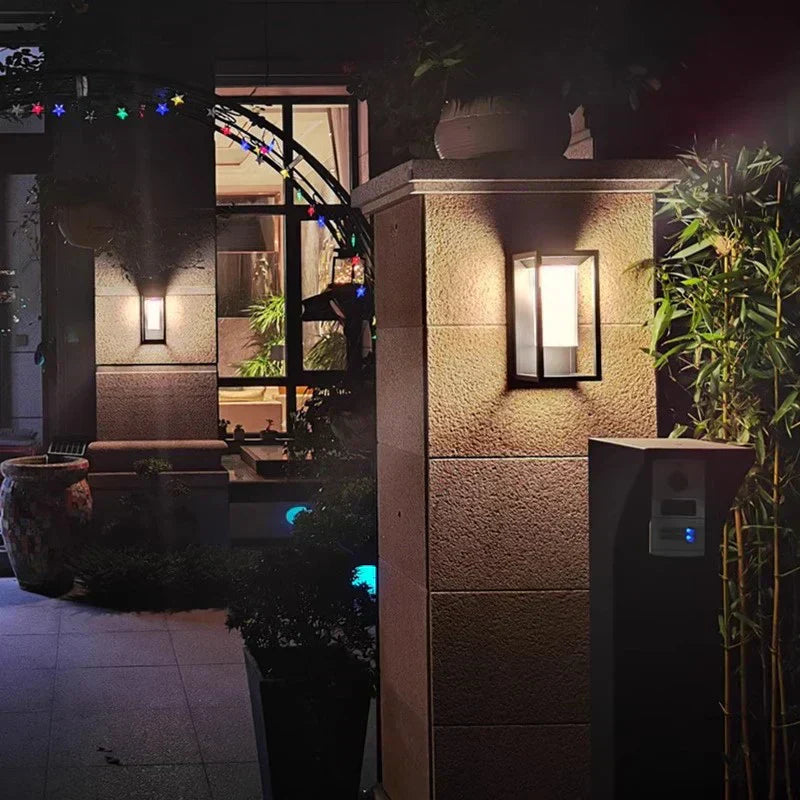 RayonChic Outdoor Lamp - Elegant LED Wall Light for Outdoor Lighting