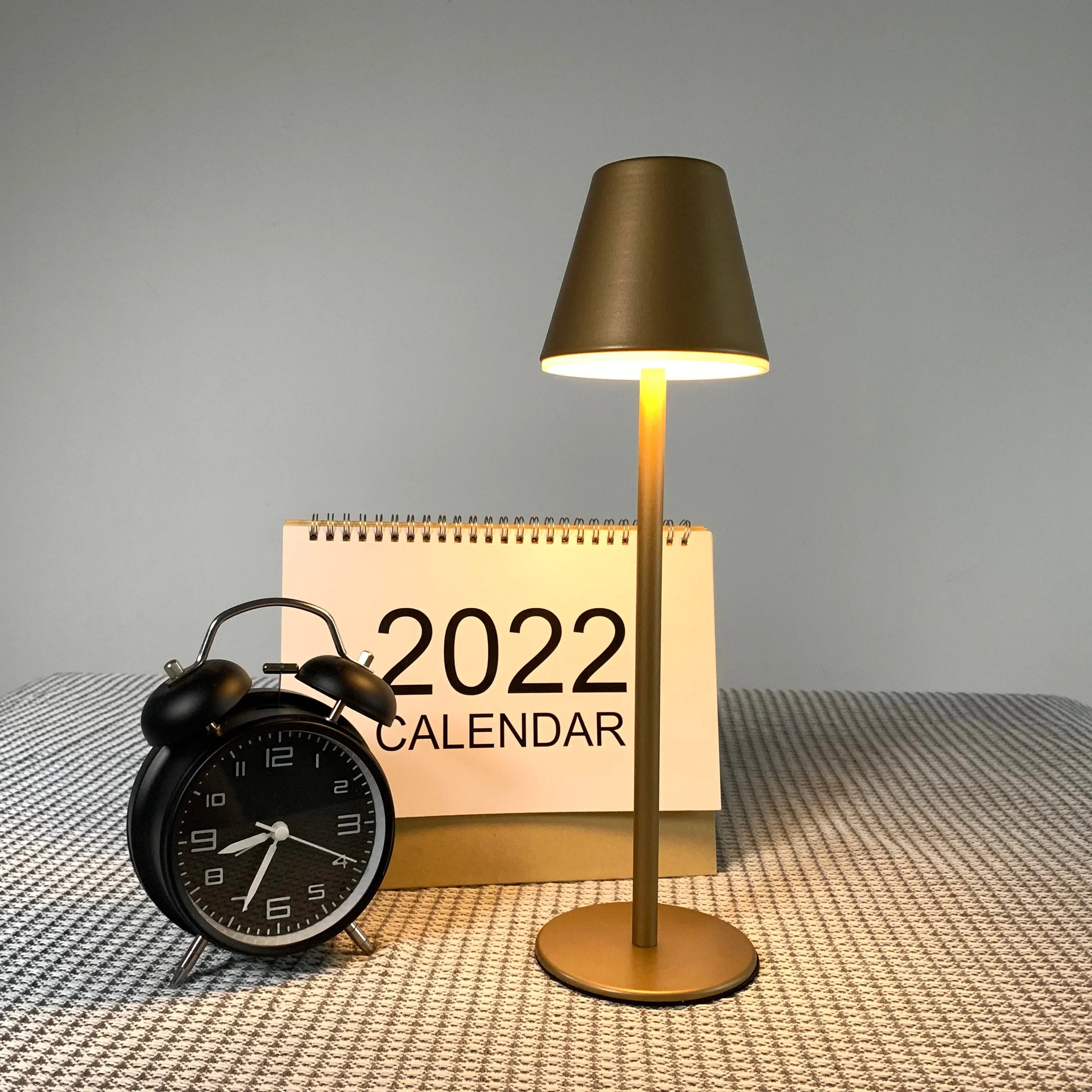 LumiFree Cordless Desk Lamp - Modern, Rechargeable & Flexible