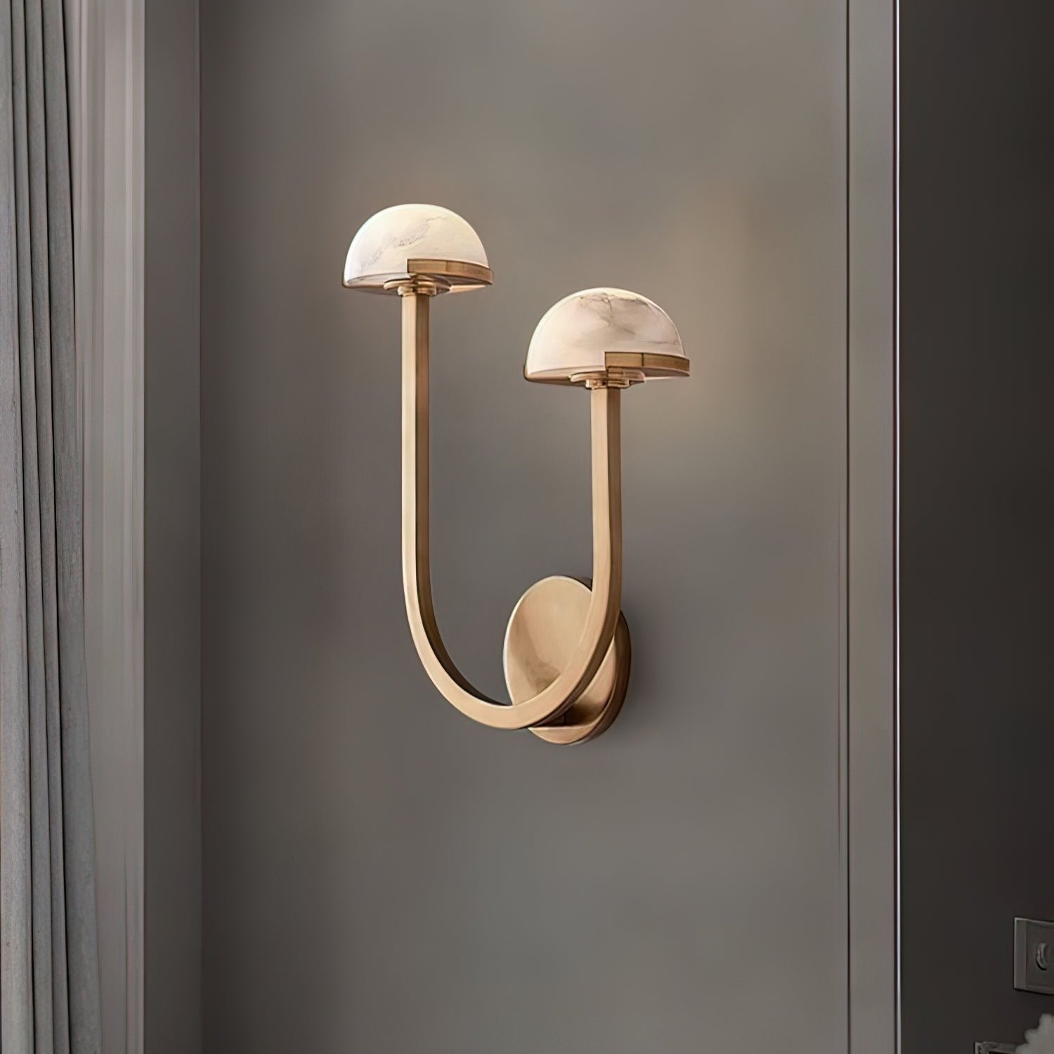 MushroomGlow Wall Lamp - Organic Alabaster Design