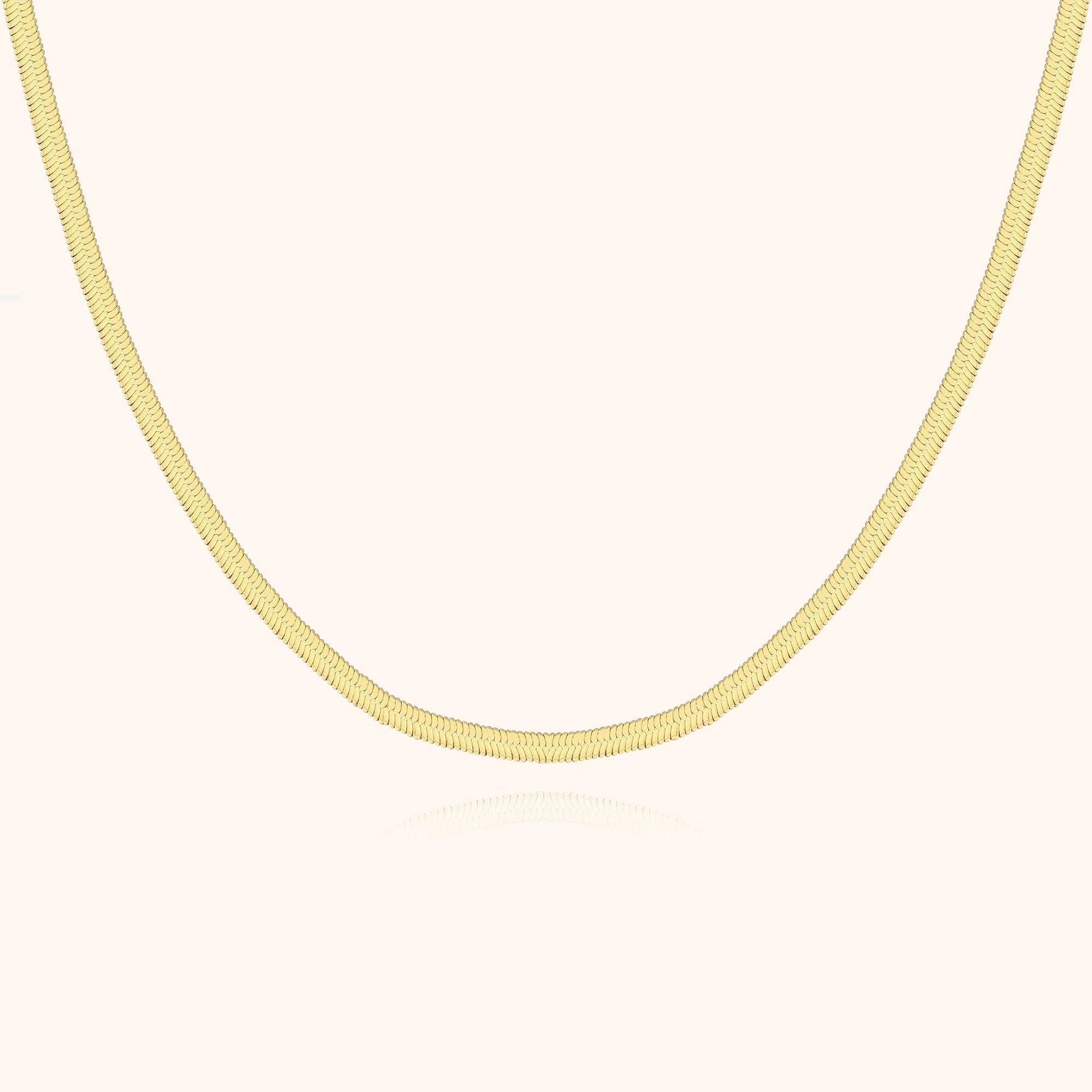 Elegant Flat Necklace - Helena