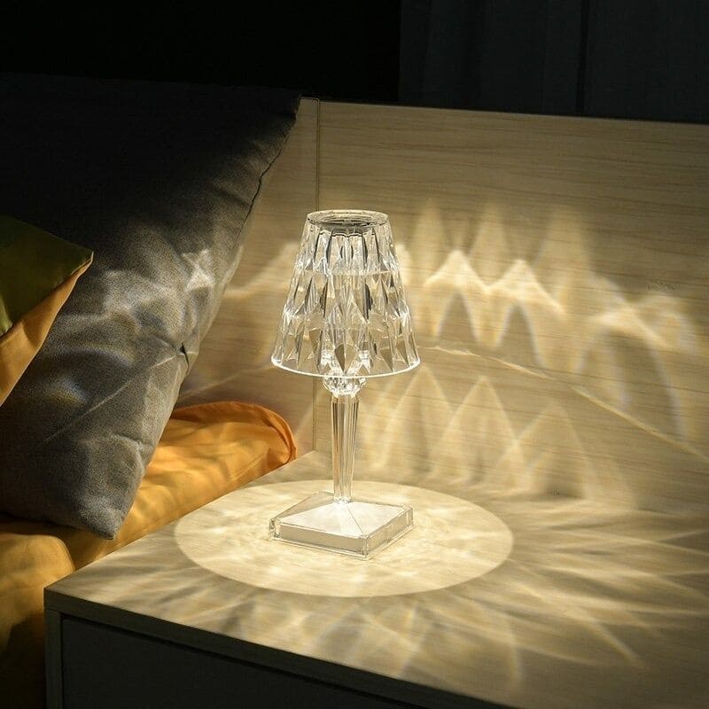 LuxeGlow - Elegant Crystal Table Lamp for Living Room