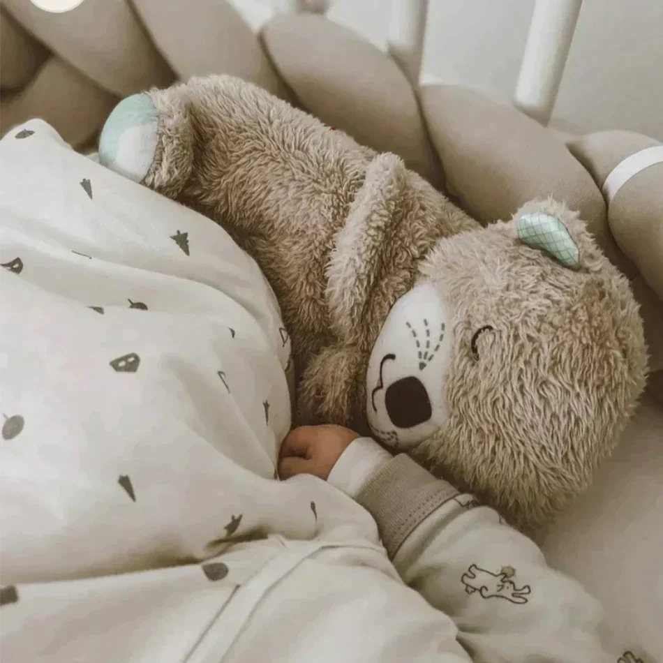 Cuddle Buddy - Soothing breathing and soft melodies