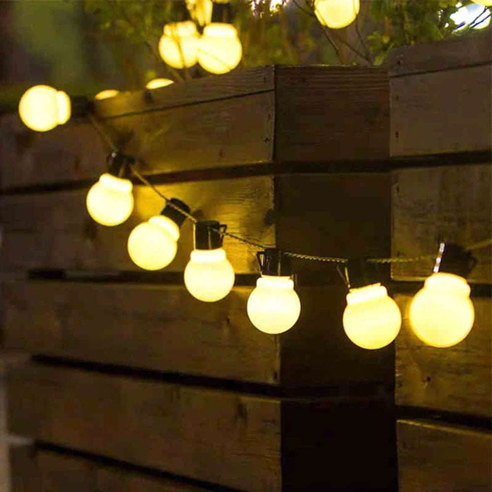 CelebrationLumiere Garden Lighting - Weatherproof Garden Lighting Garlands