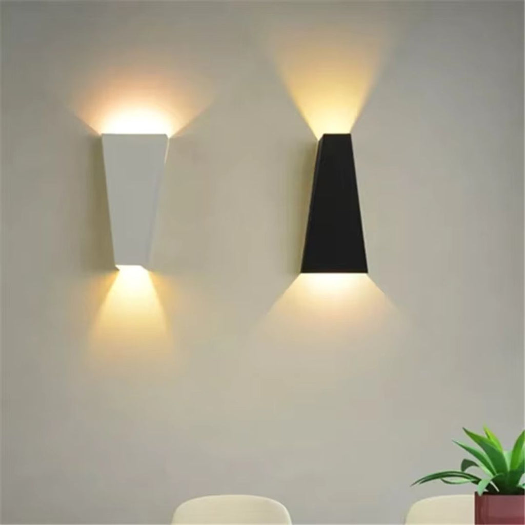 Luxury LED Wall Lamp LumiFort – Transform Your Interior With Style!