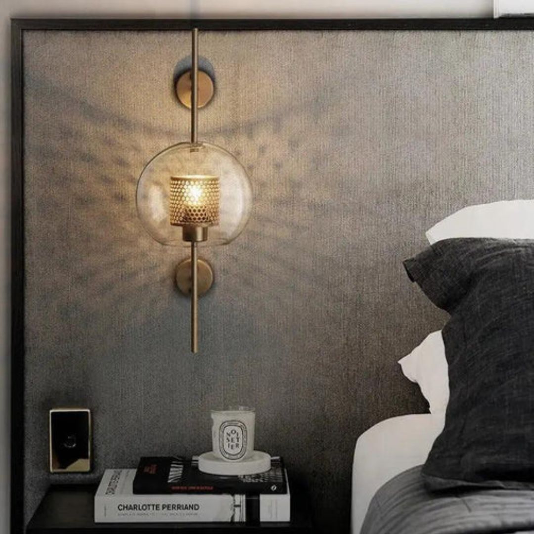 ClarityWall - Elegant Wall Lamp for Atmospheric Lighting