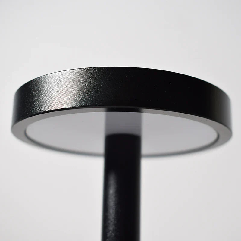 Qandlelight - Wireless Rechargeable Table Lamp