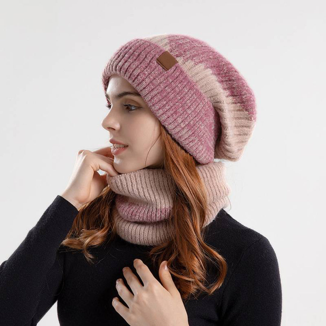 CozyWrap Set – Trendy Beanie and Scarf for Winter