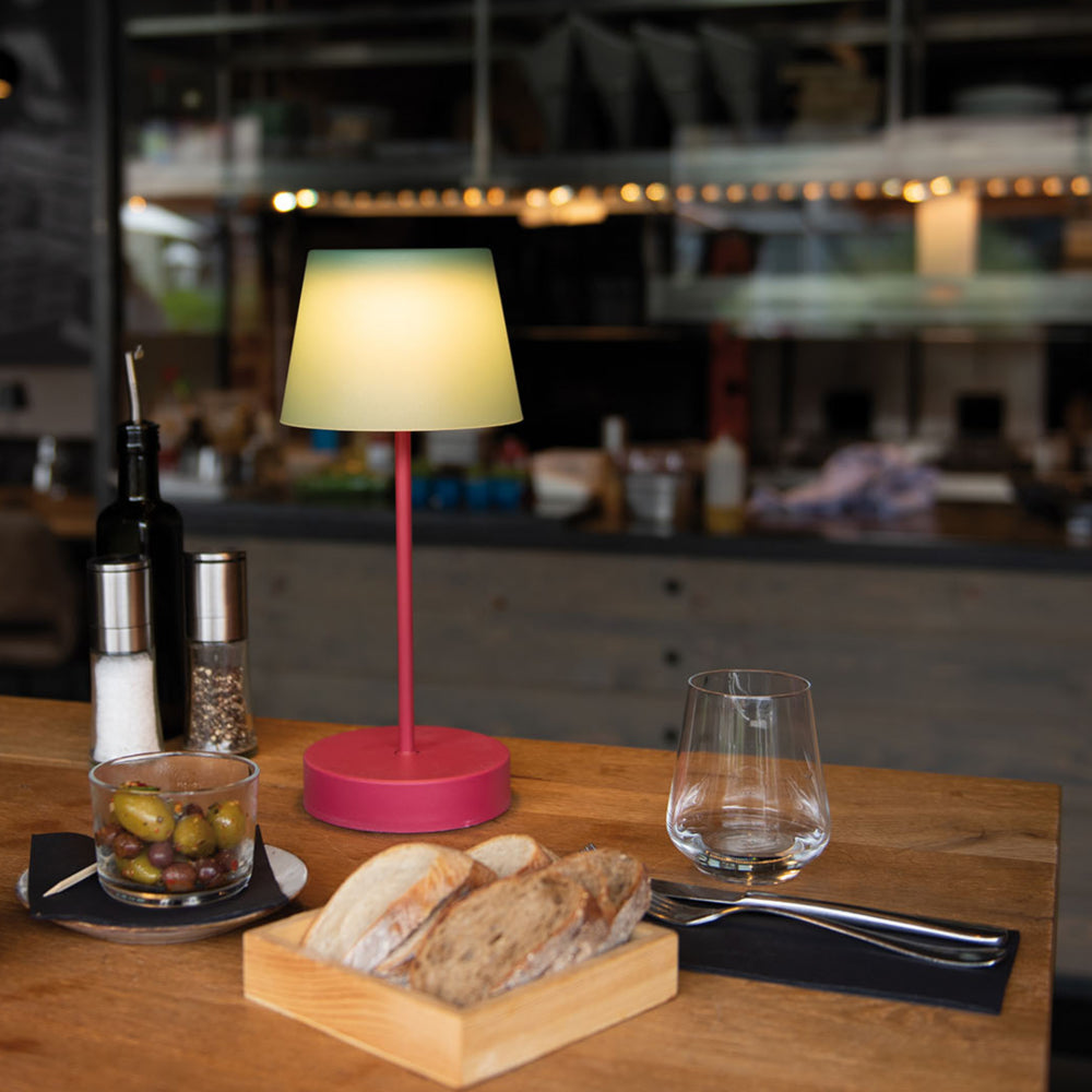 Elegant Olto Table Lamp - Bring a modern touch to your interior