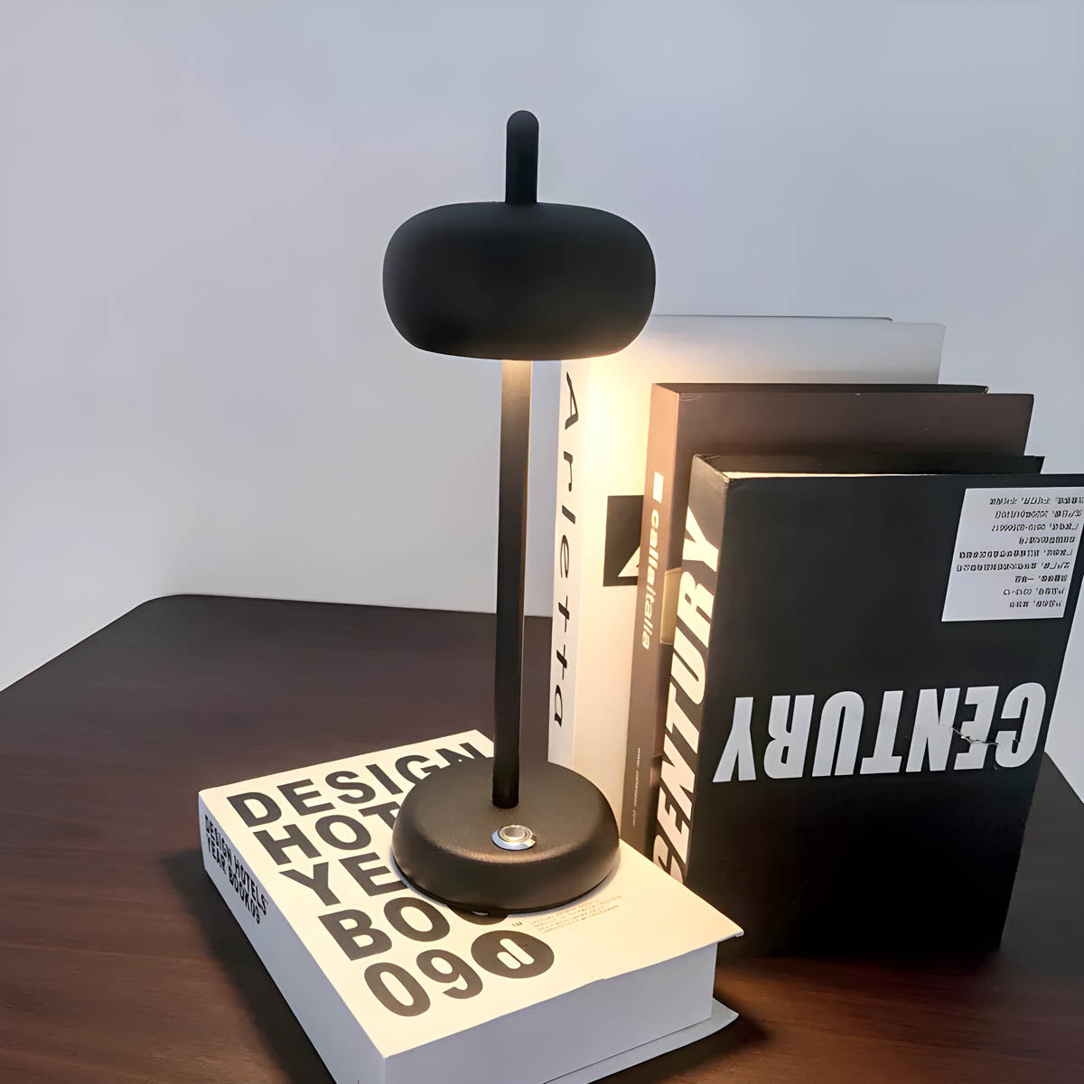 SleekGlow Table Lamp - Modern Design for Refined Interiors