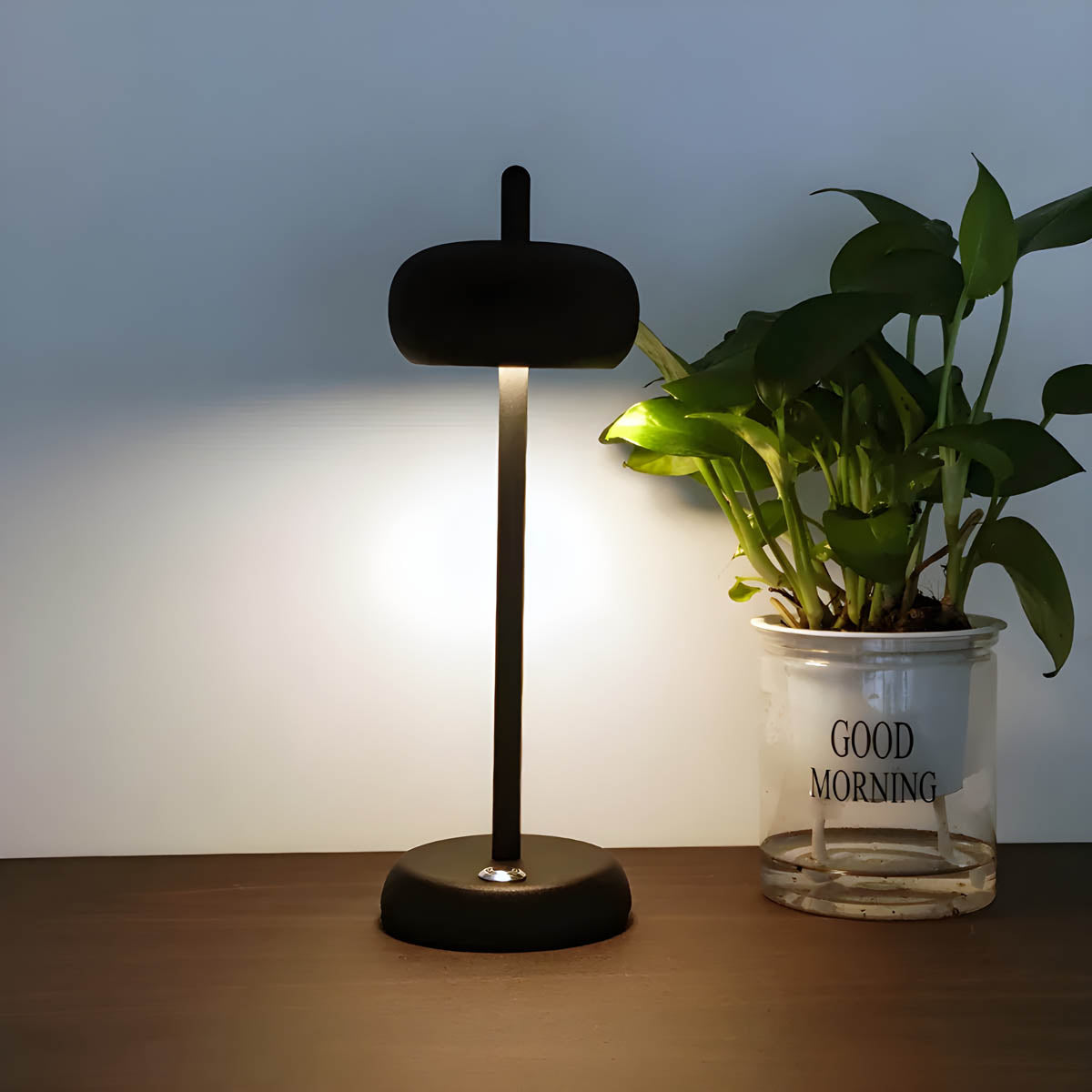 SleekGlow Table Lamp - Modern Design for Refined Interiors