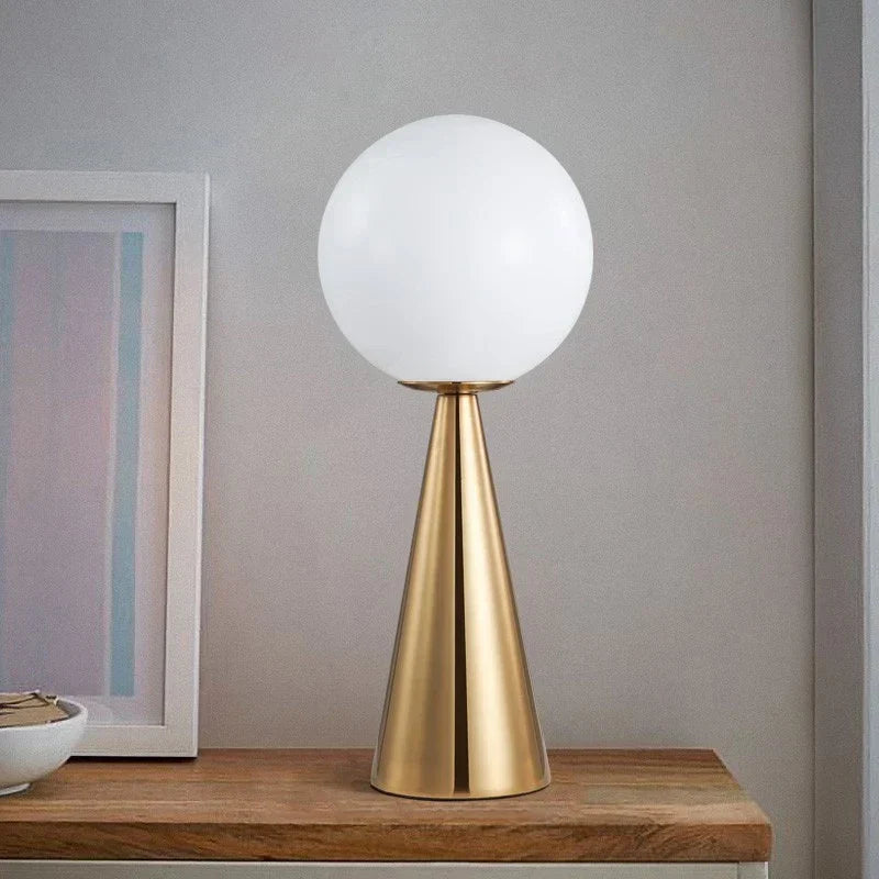 GildedGlow - Luxurious Creative Table Lamp for Atmospheric Interiors