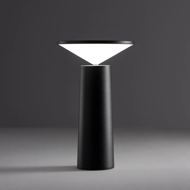 ChicLicht – Modern Touch Table Lamp with USB