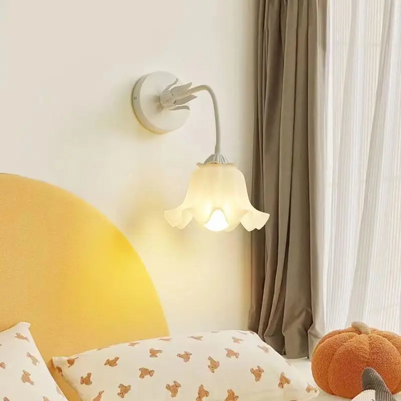 LuxePetal - Elegant Floral Pattern Wall Lamp for Bedroom