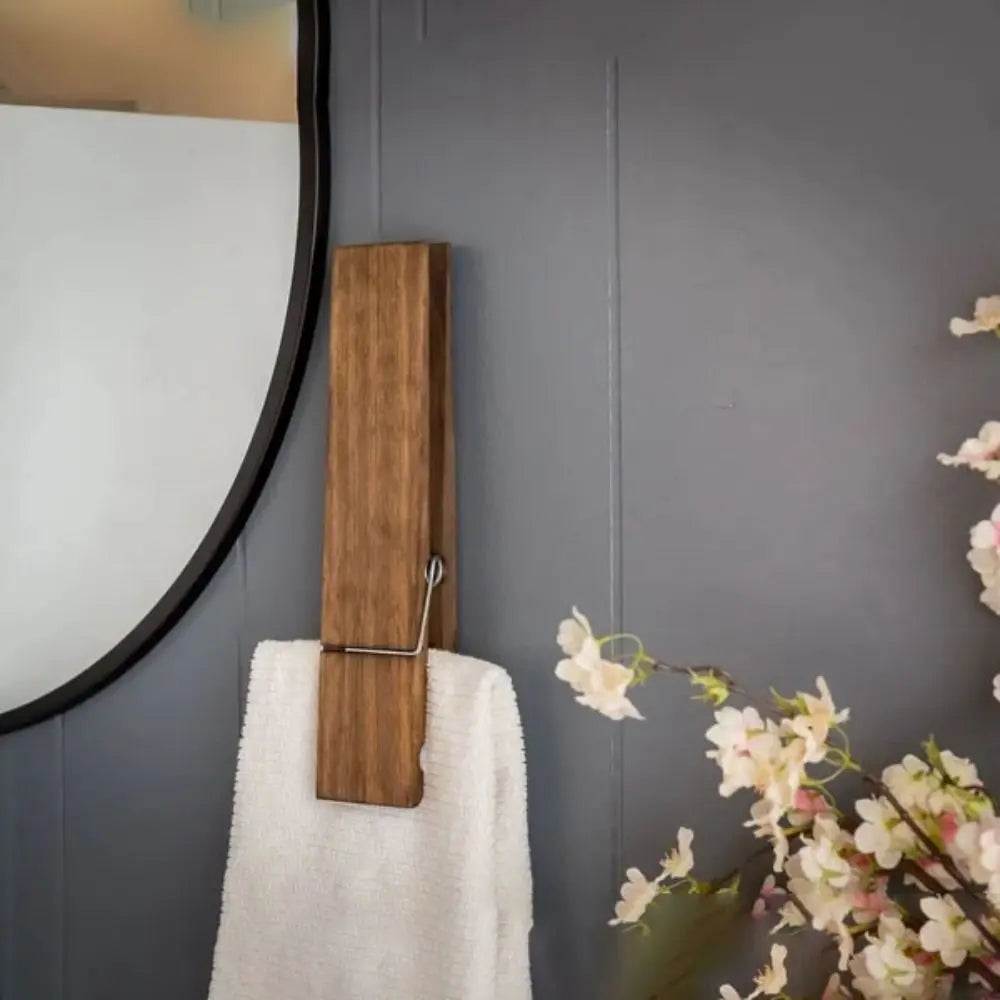 Elegant Towel Clamp for Stylish Bathrooms – Easy to Install