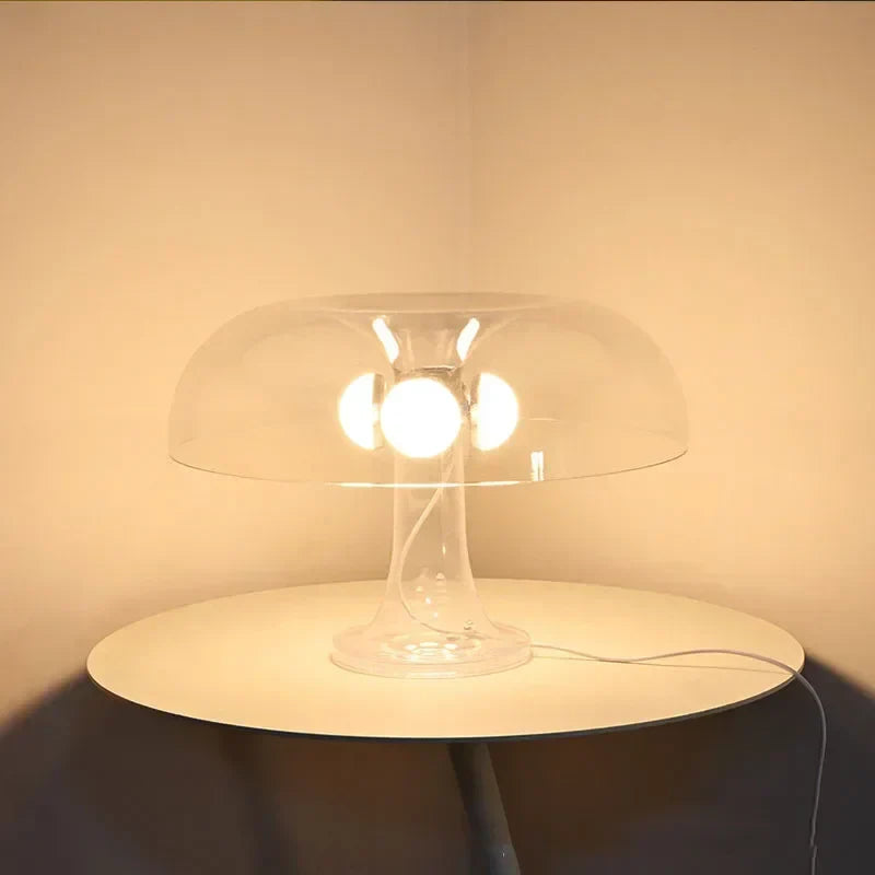 MushroomLight - Scandinavian Table Lamp with Elegant Lighting