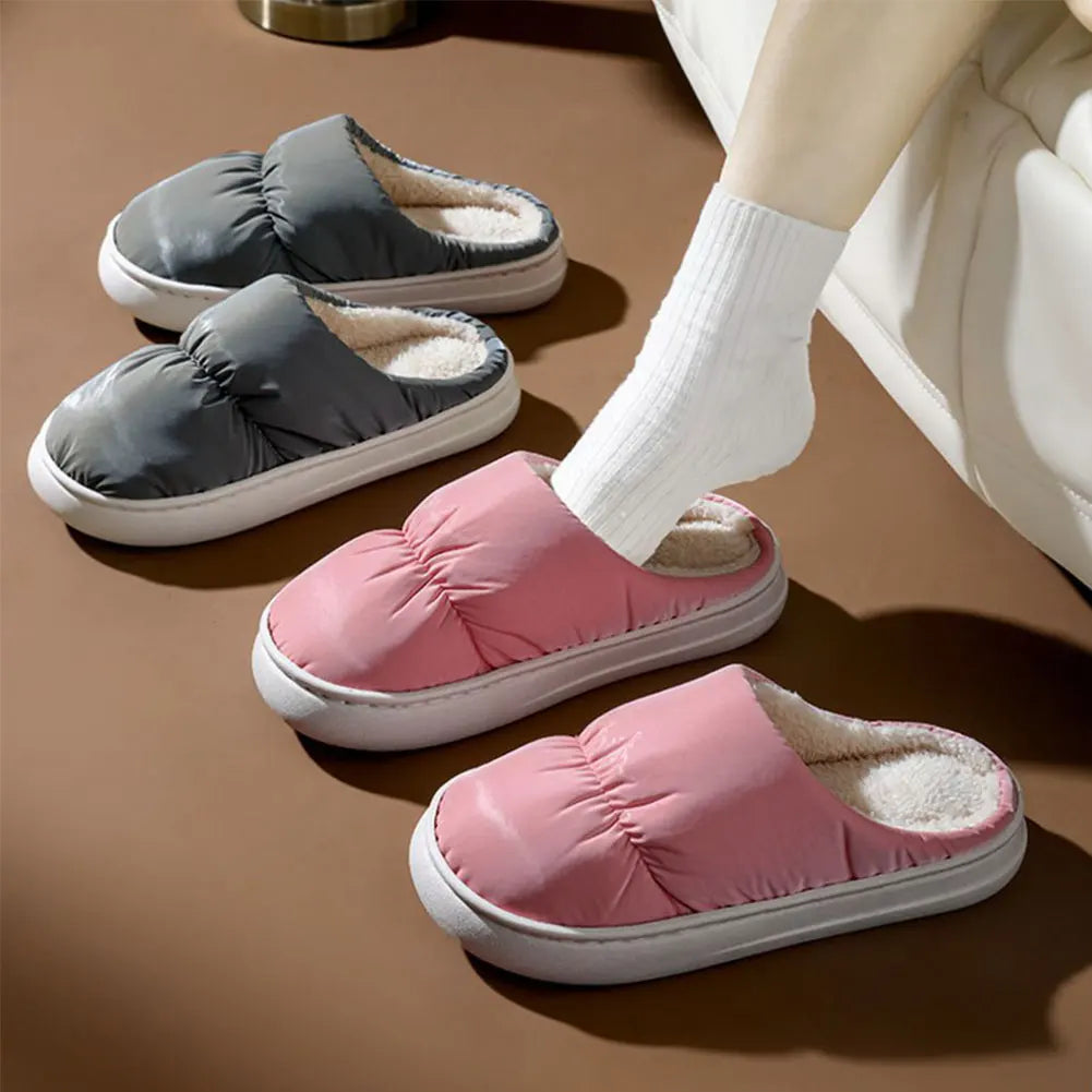 CloudCuddle Comfort Slippers - Ultimate Heated Plush Slippers for Winter Comfort